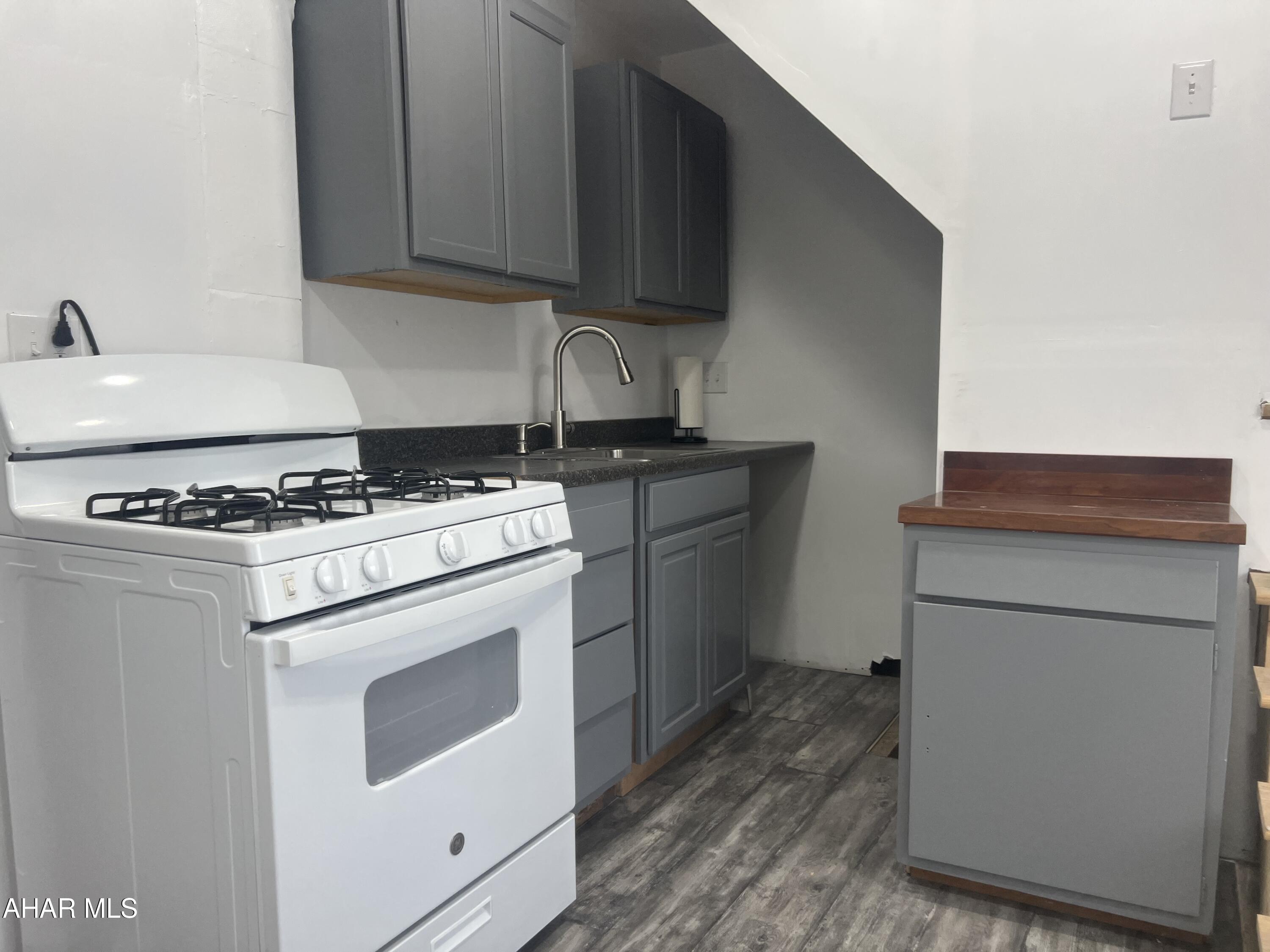 Unknown - Residential