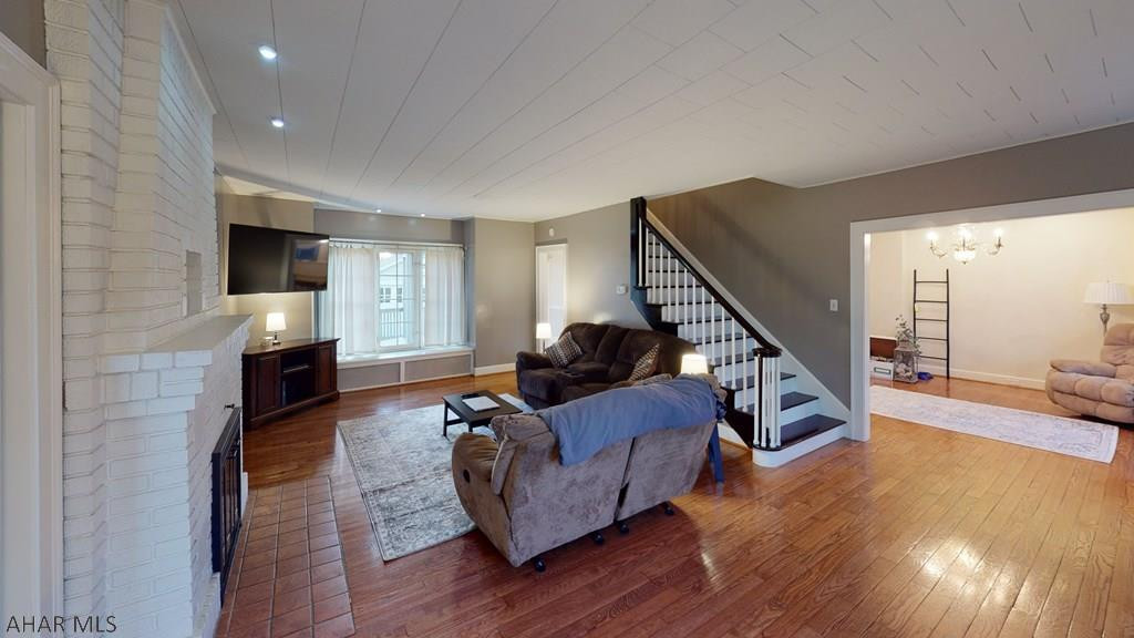 Mansion Park - Residential