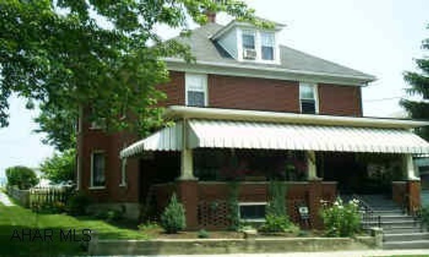 2 1/2 story,5 bedroom,level fenced in yard,flagstone patio Original stained oak trim, replacement windows except for the stained and leaded glass windows, updated electric, lots of character.