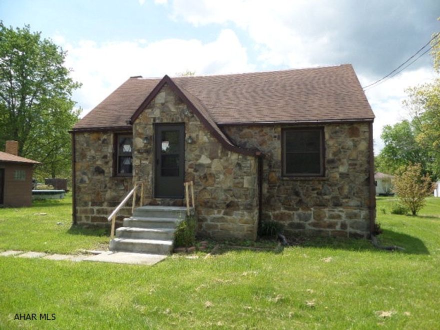 1 story fieldstone home. Large living room, formal dining, eat-in kitchen, 1st fl bedroom and 1/2 bath plus 2 bedrooms and full bath on 2nd floor. Large rear deck, 150 x 150 lot and 2 car garage. Property sold AS-IS. Seller will make no repairs. Offers must be submitted through HUD approved broker. Buyer pays both transfer taxes. Equal Housing Opportunity.