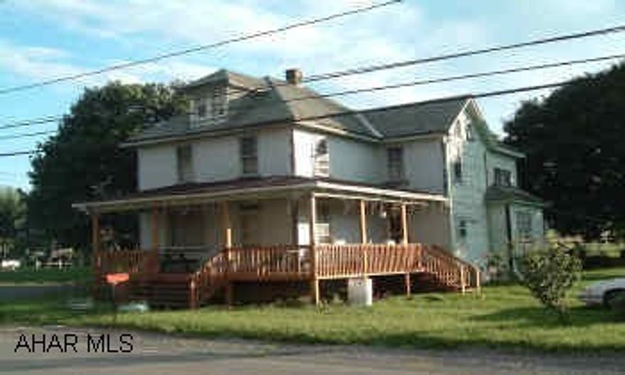 Large 3 or 4 Bedroom. 2-Story, needs work-priced to Sell quickly Spacious home- needs lots of TLC- Large Yard, Nice location