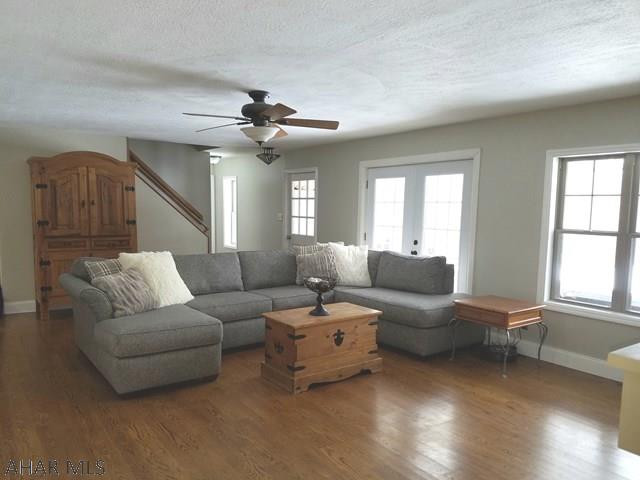 Foot of Ten - Residential