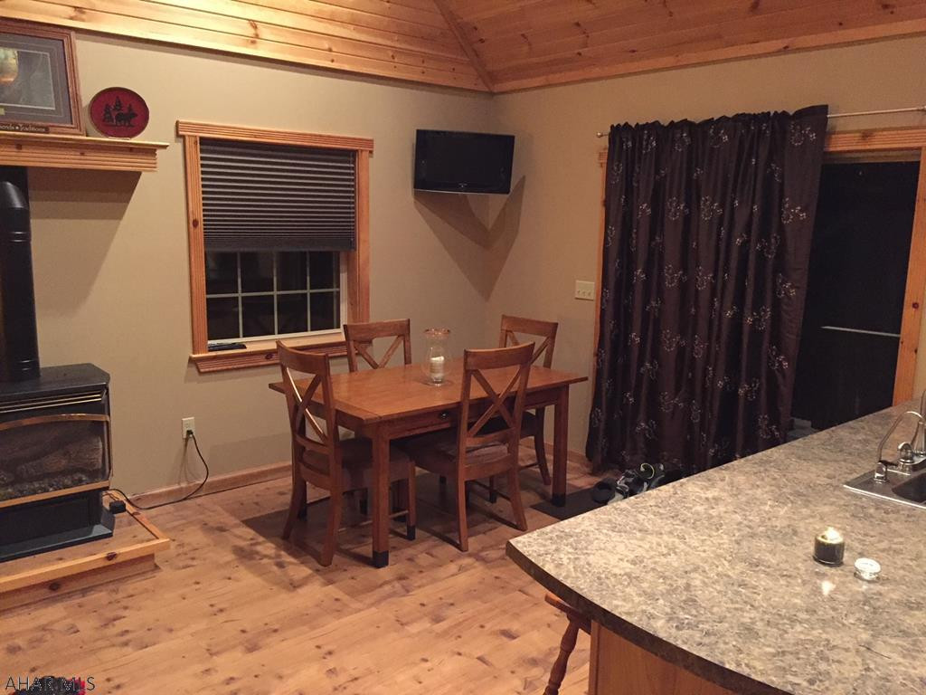 Glendale Yearound - Residential