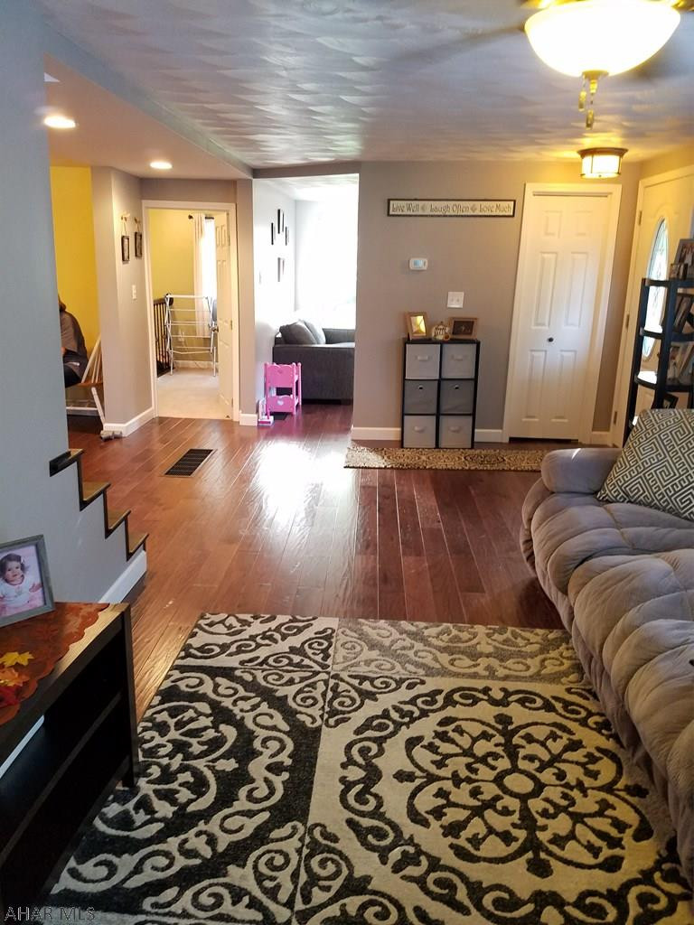 Juniata Gap - Residential