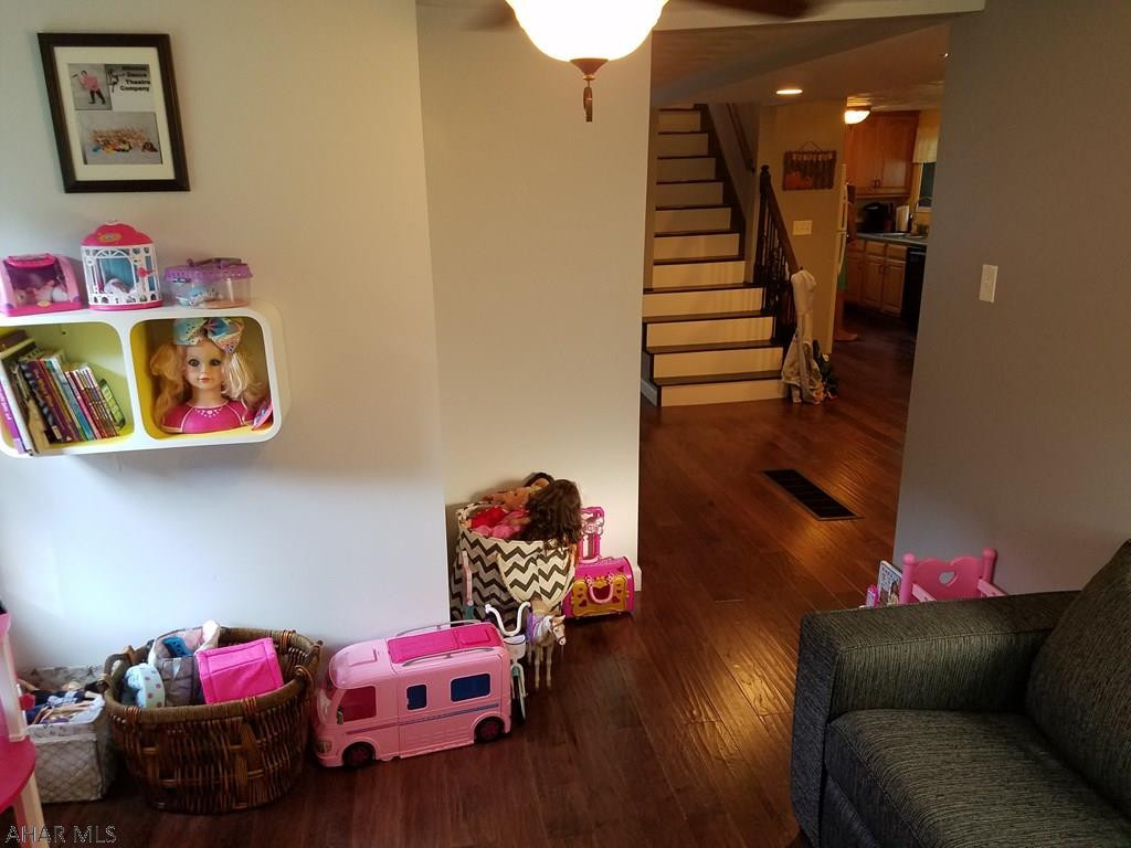 Juniata Gap - Residential