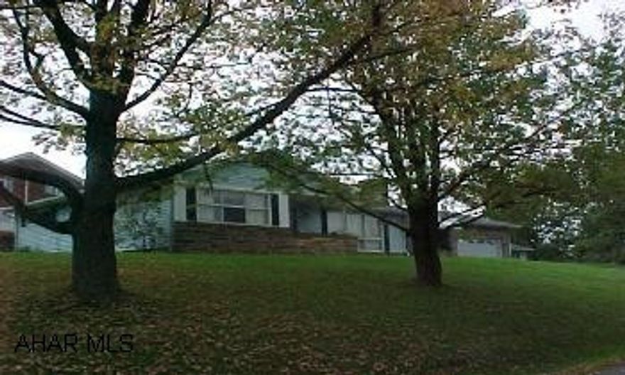 Move in condition - all carpet is to be removed. Hardwood floors throughout & new electric upgrade.