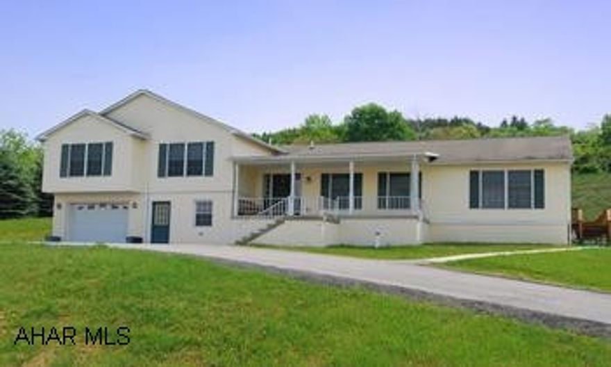 Desirable Penn Farms multi-level with 2 car integral garage. Features 4 bedrooms, 3.5 baths, C/A, spacious rooms, large kitchen, terrific master bedroom, & private rear deck. Call Brandon Sirko 937-4841. Desirable Penn Farms multi-level with 2 car integral garage. Features 4 bedrooms, 3.5 baths, C/A, spacious rooms, large kitchen, terrific master bedroom, & private rear deck. Call Brandon Sirko 937-4841.