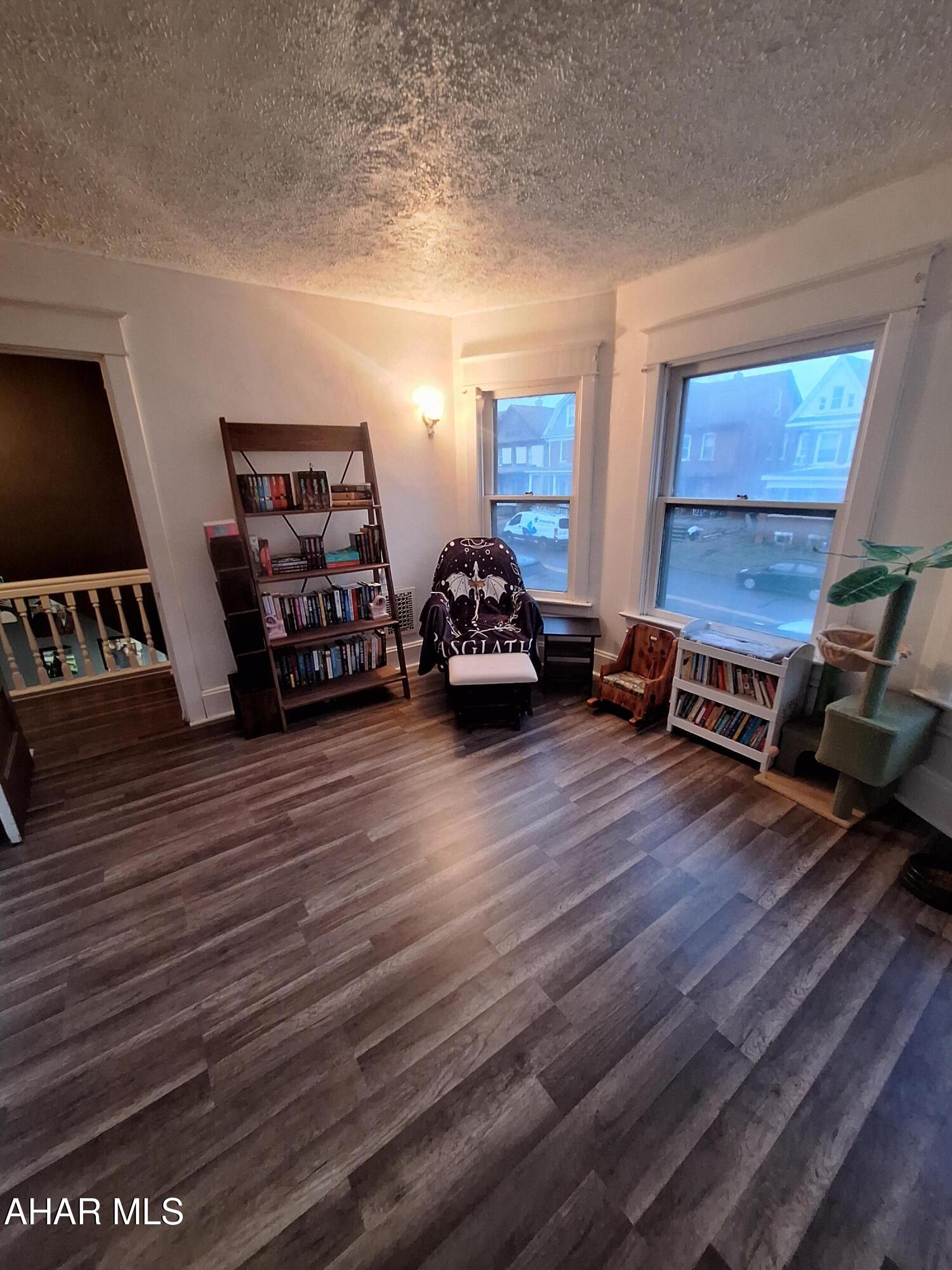 Juniata - Residential