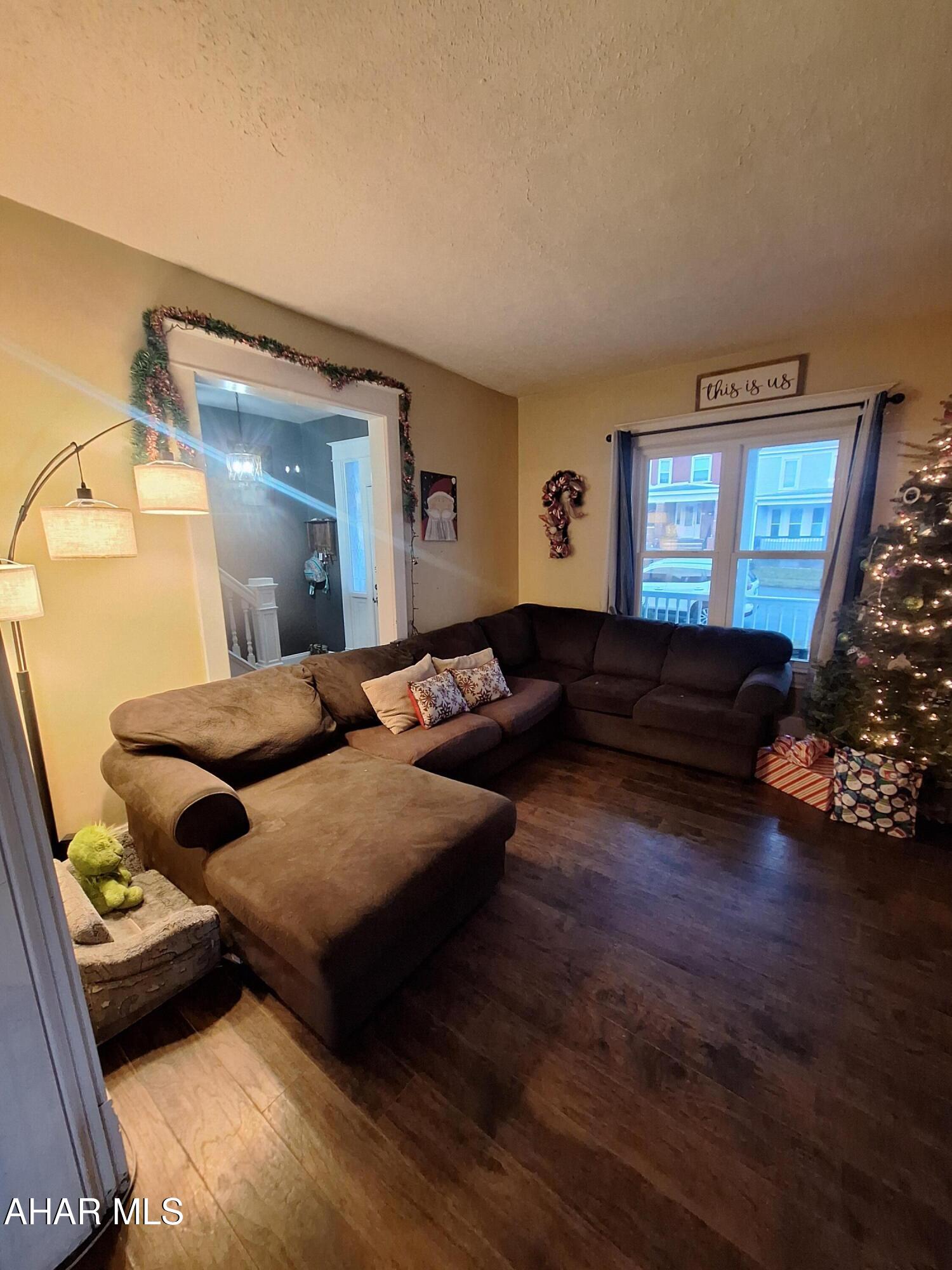 Juniata - Residential