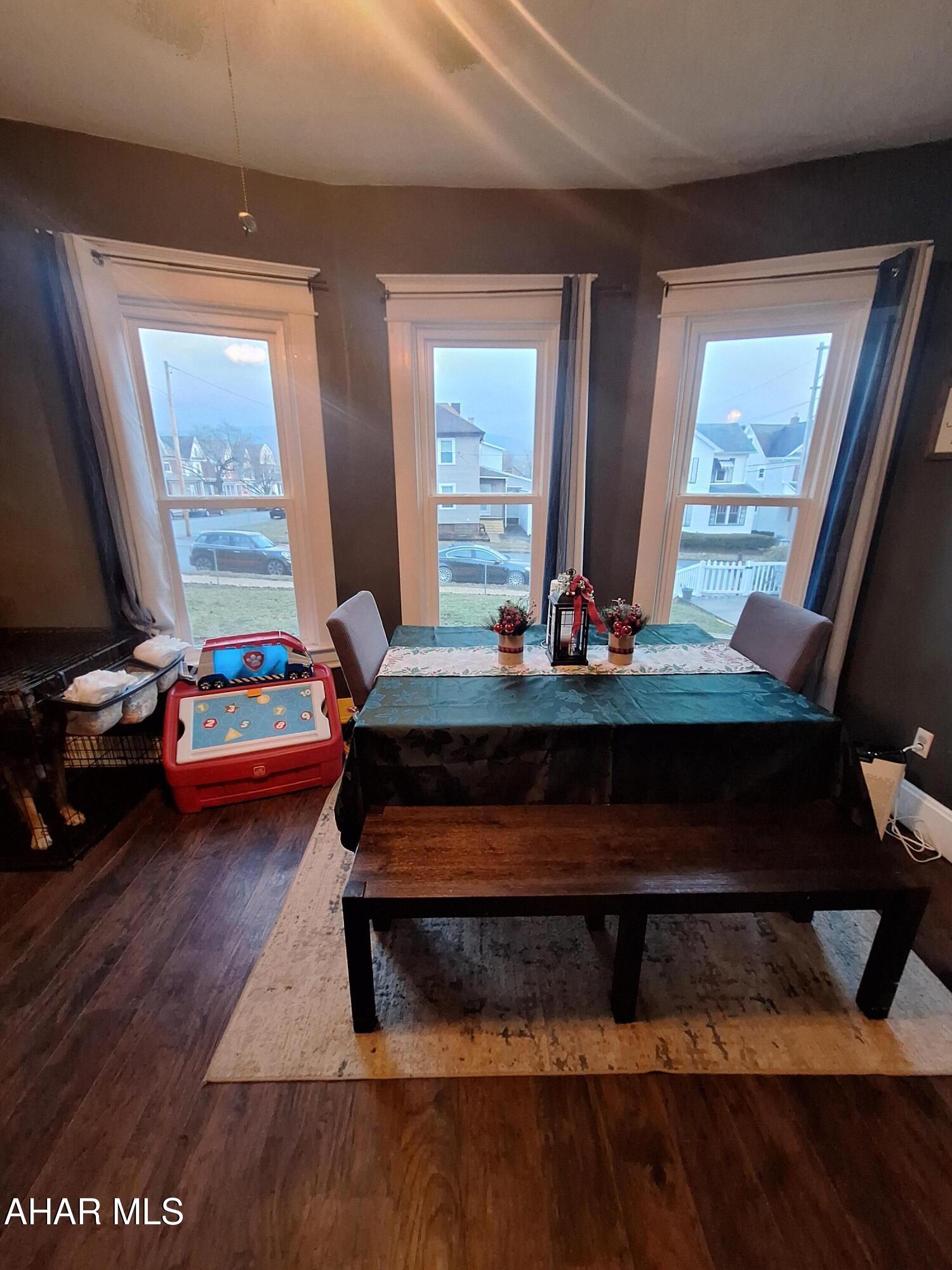 Juniata - Residential