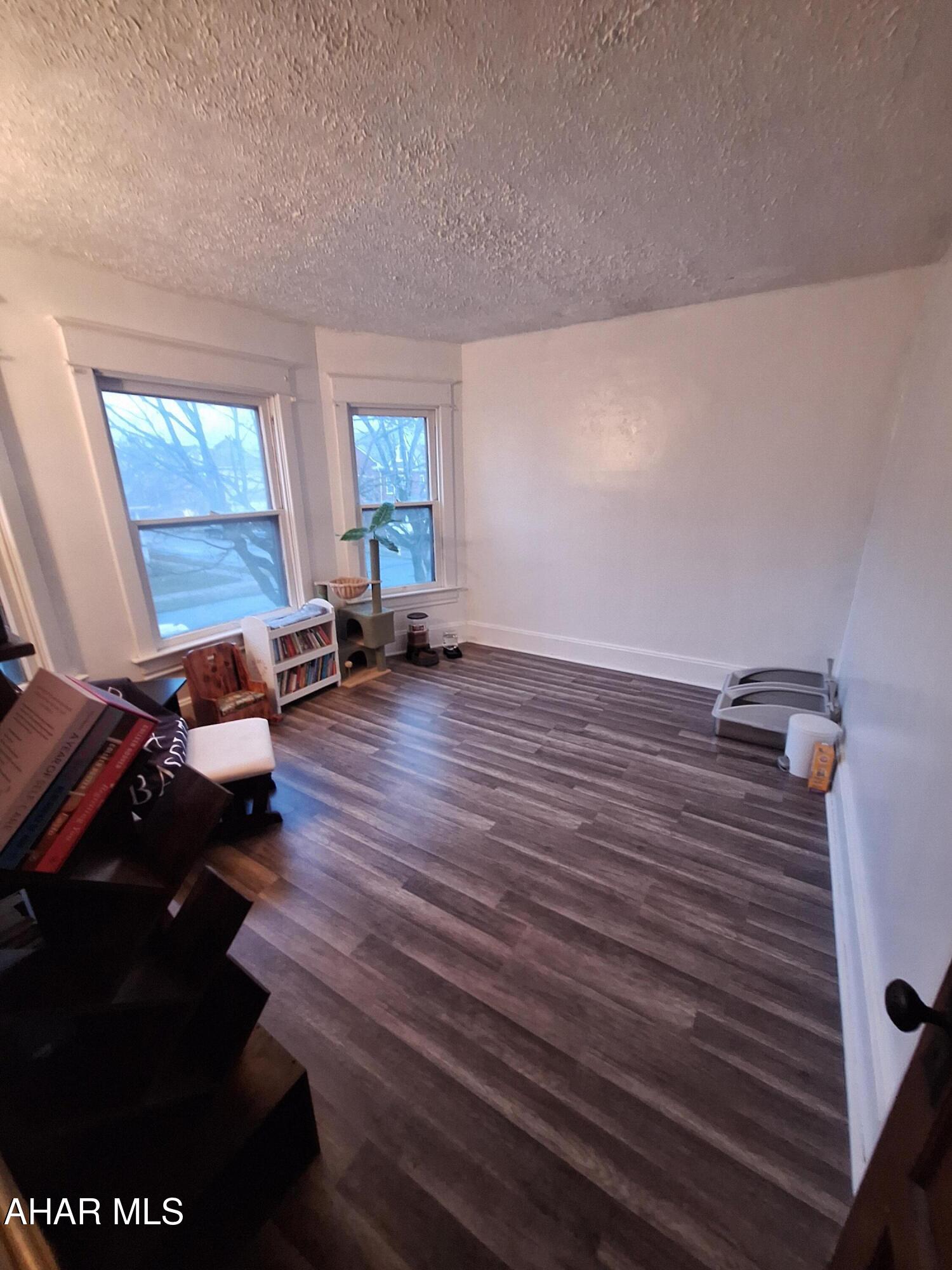 Juniata - Residential