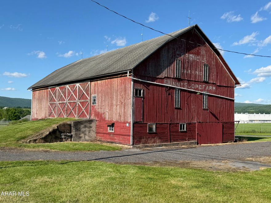 Large Bank Barn 45x69
block garage with furnace 30x38
milk house 12x13
close to I-99 at Cessna exit
could be used for multiple uses. Public water tab on property and a well. Public sewer tap available but not on property.