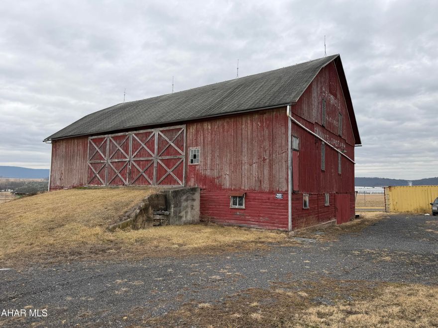 Large Bank Barn 45x69
block garage with furnace 30x38
milk house 12x13
close to I-99 at Cessna exit
could be used for multiple uses. Public water tab on property and a well. Public sewer tap available but not on property.