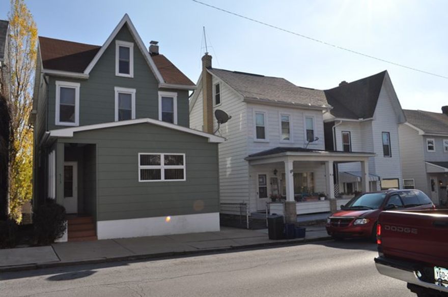 very well maintained duplex with 2 car garage includes a second floor. This 2 unit is ready for your tenants.