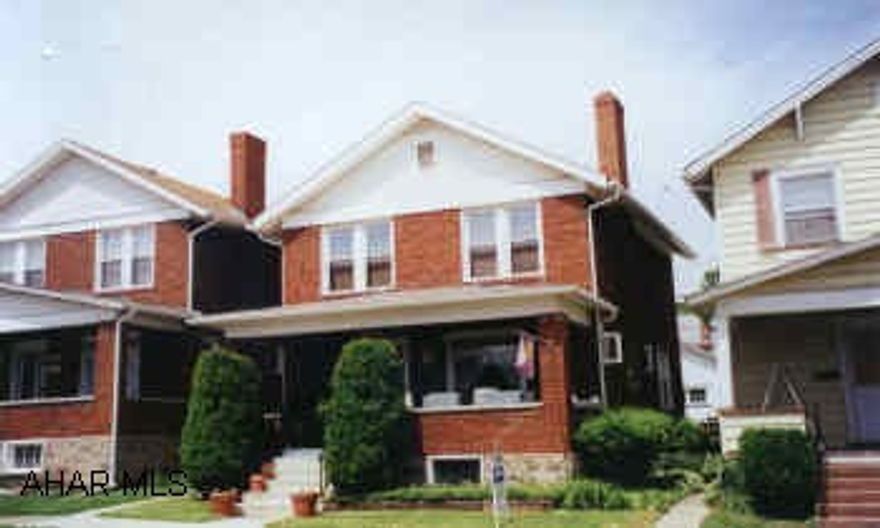 CLASSIC 3 BEDROOM BRICK W/2 CAR GARAGE. CLASSIC 3 BEDROOM BRICK IN SUPER CONDITION. NEWLY CARPETED, NEWER WINDOWS, NEW DECK PORCH, OAK KITCHEN. HARDWOOD IN DINING ROOM. 2 CAR DETACHED GARAGE.