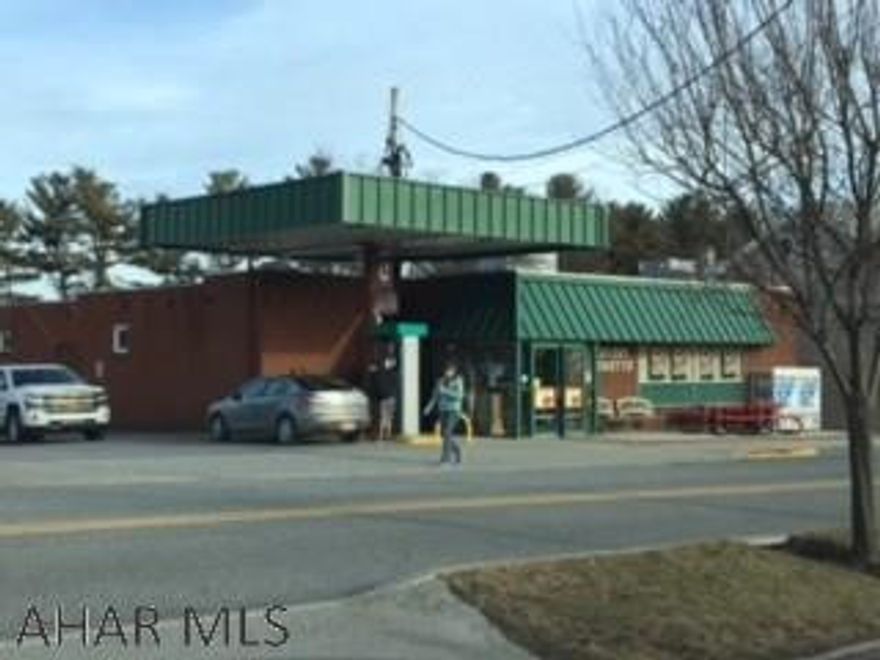 Smithmyer's Superette in downtown Loretto.  Includes full business.  Family owned for 51 years.  Also includes two multi-storage units across the street.  Detailed income and expense statement available to qualified buyers.  This is a nice, clean business.