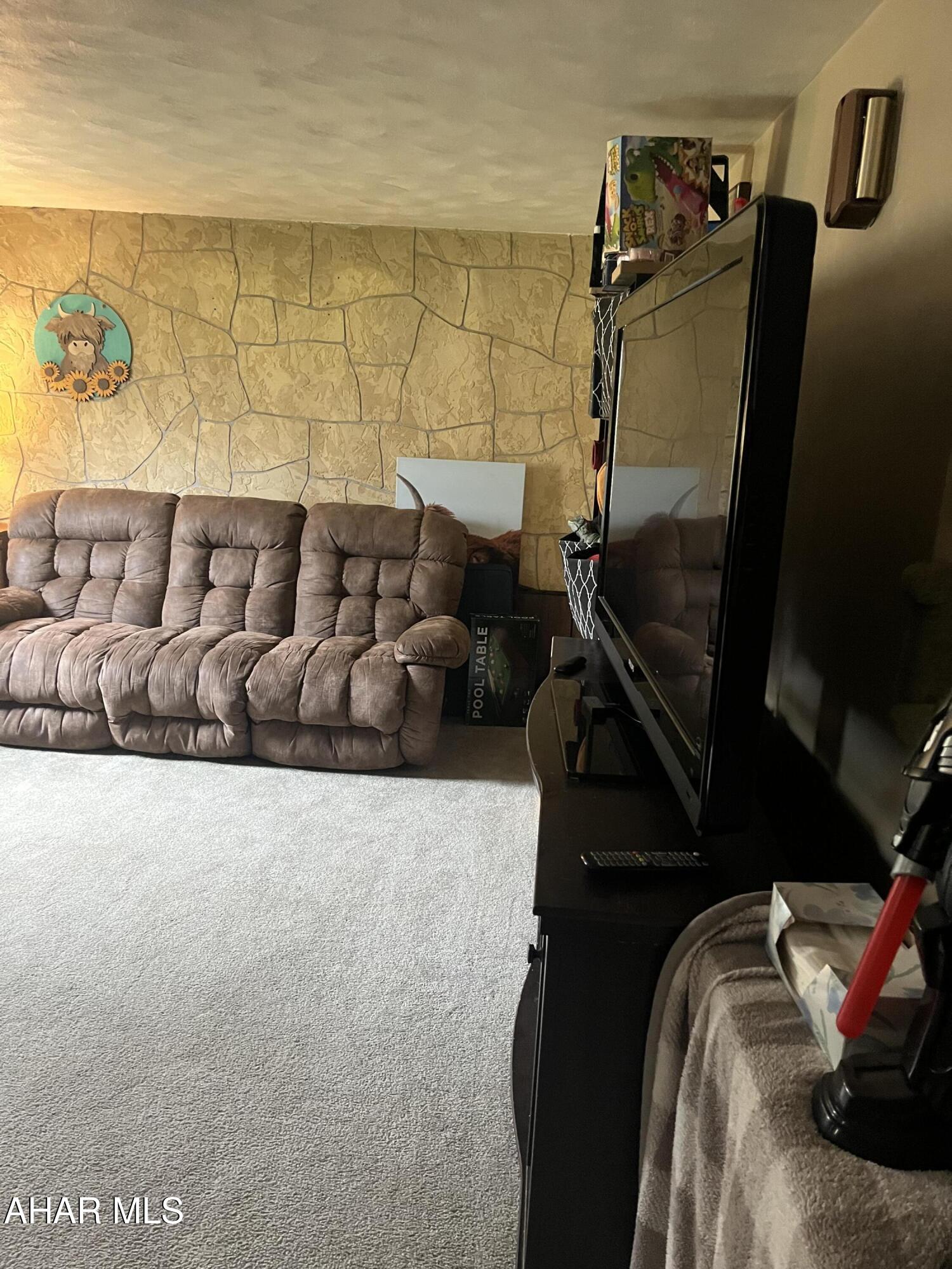 Maple Hollow - Residential