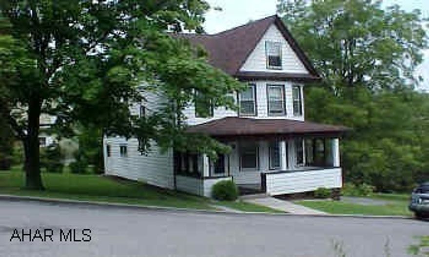 Well Maintained Home In Juniata - Nice Corner Lot, Newer Carpet, Pool Table.  Move In Condition. Well Maintained Home In Juniata - Nice Corner Lot, Newer Carpet, Pool Table.  Move In Condition.