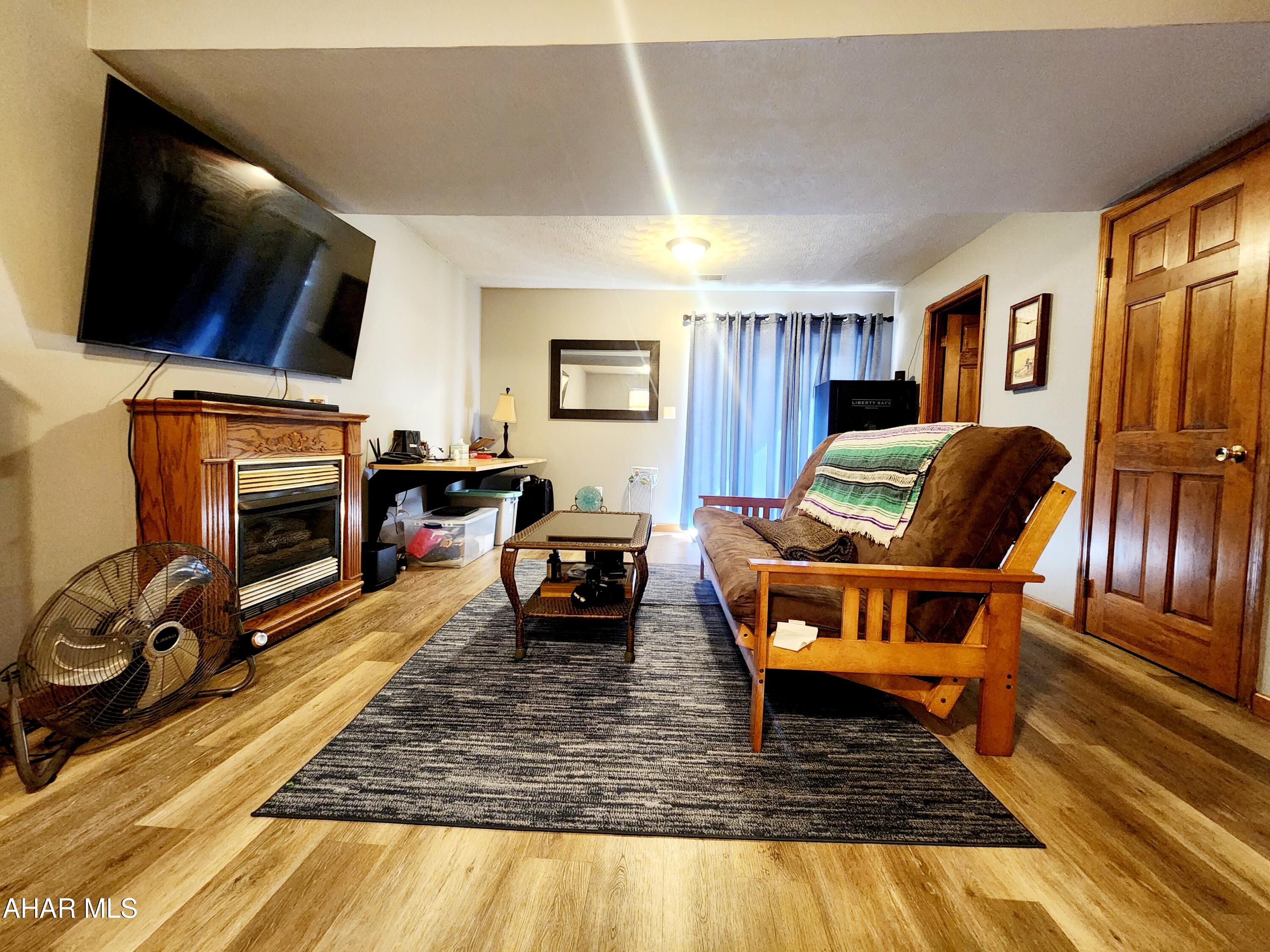 Woodland Terrace - Residential