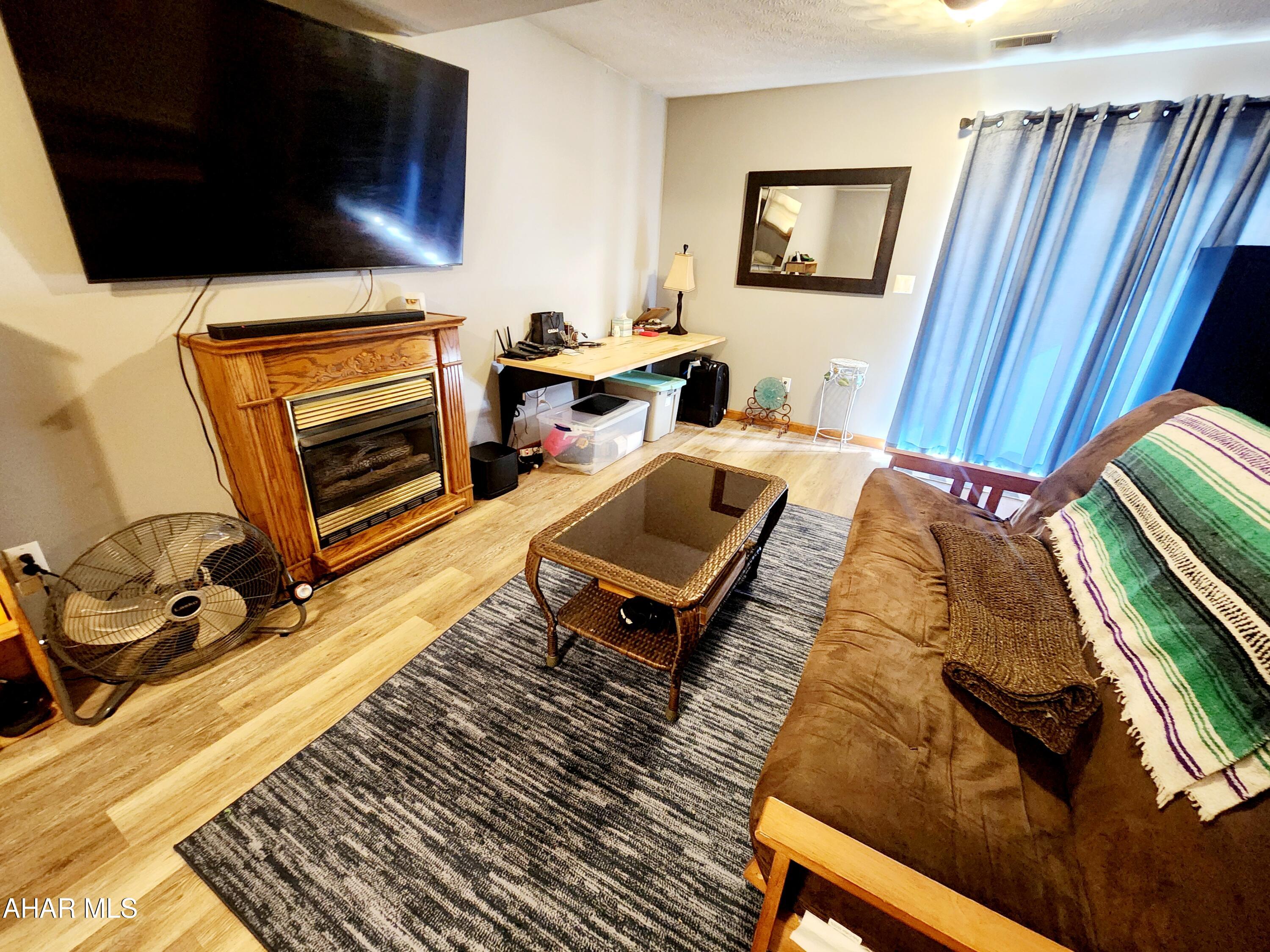 Woodland Terrace - Residential