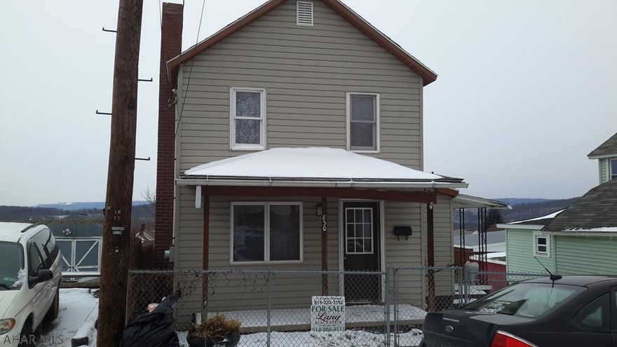 Move in ready starter home on fenced lot in Portage School District. Walk in to this welcoming home with spacious rooms and plenty of natural light throughout. Enjoy your dinners in the fully equipped kitchen that has plenty of cherry cabinet storage and big window overlooking nice sized backyard. Relax on the covered front porch or set up your grill on the side porch. This home is worth taking a look at!