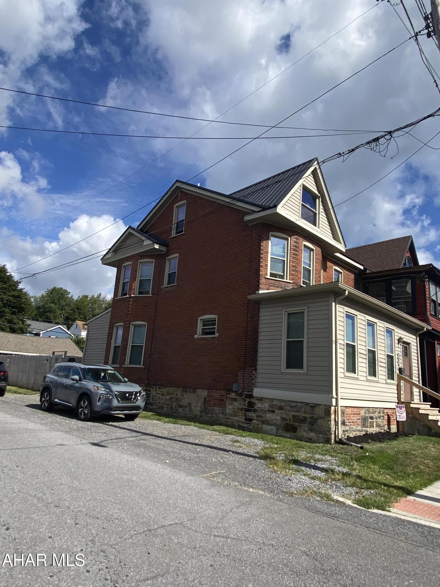 Juniata - Residential