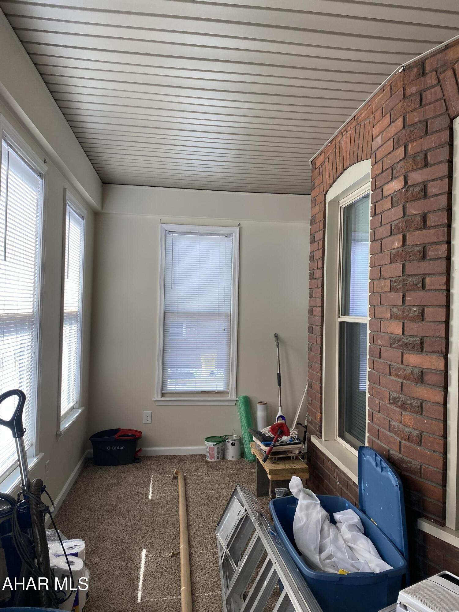 Juniata - Residential