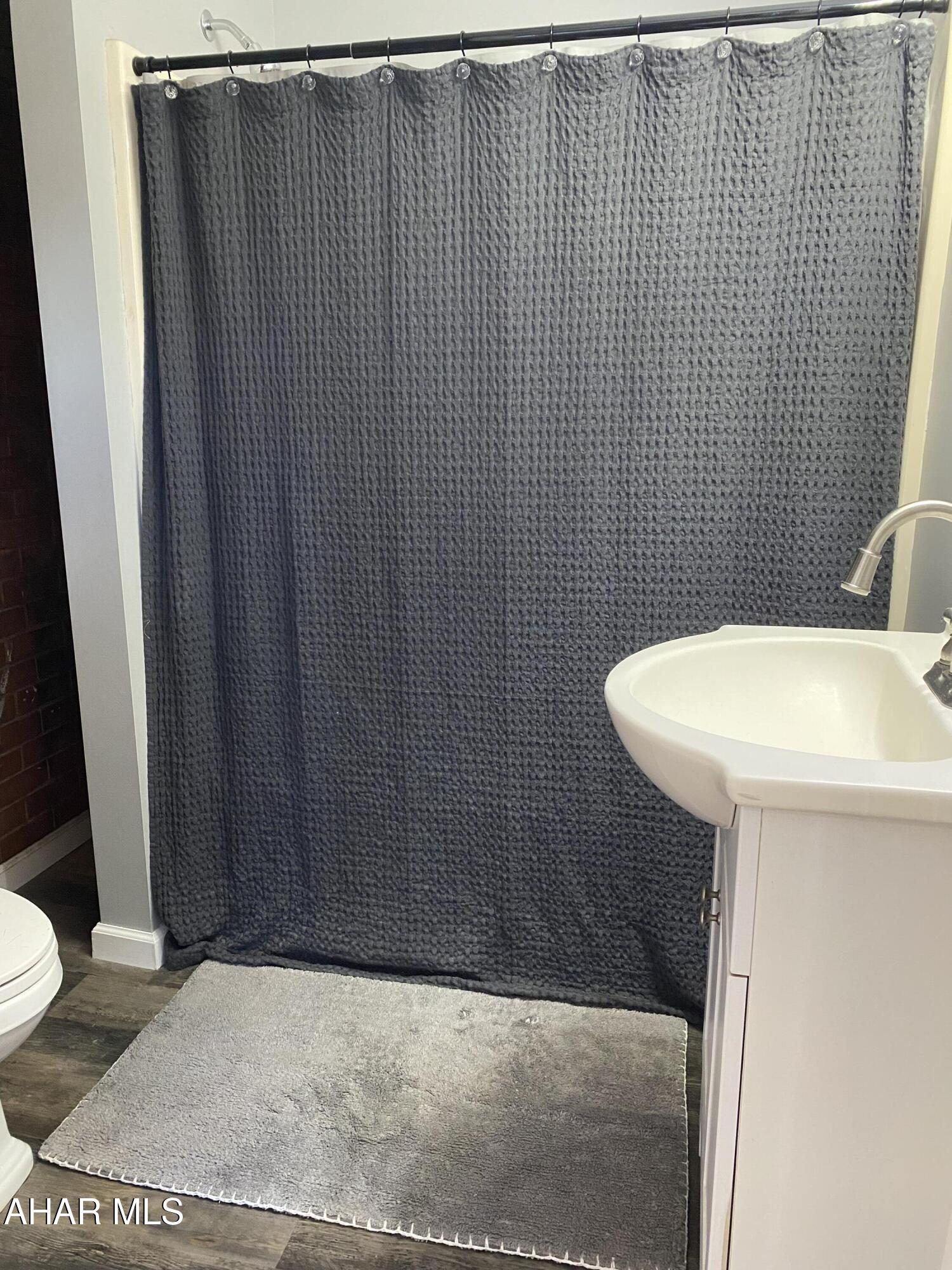 Juniata - Residential