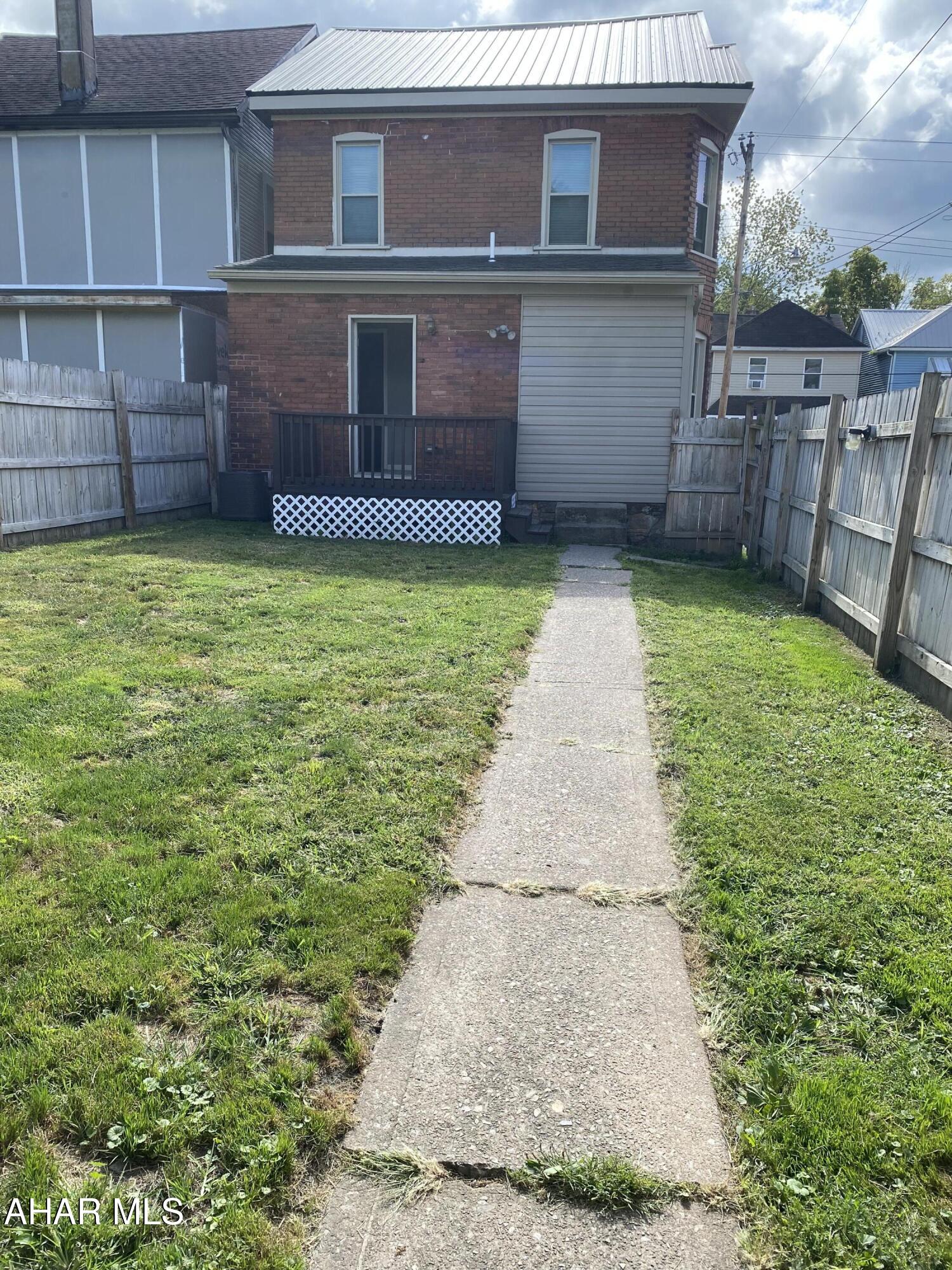 Juniata - Residential