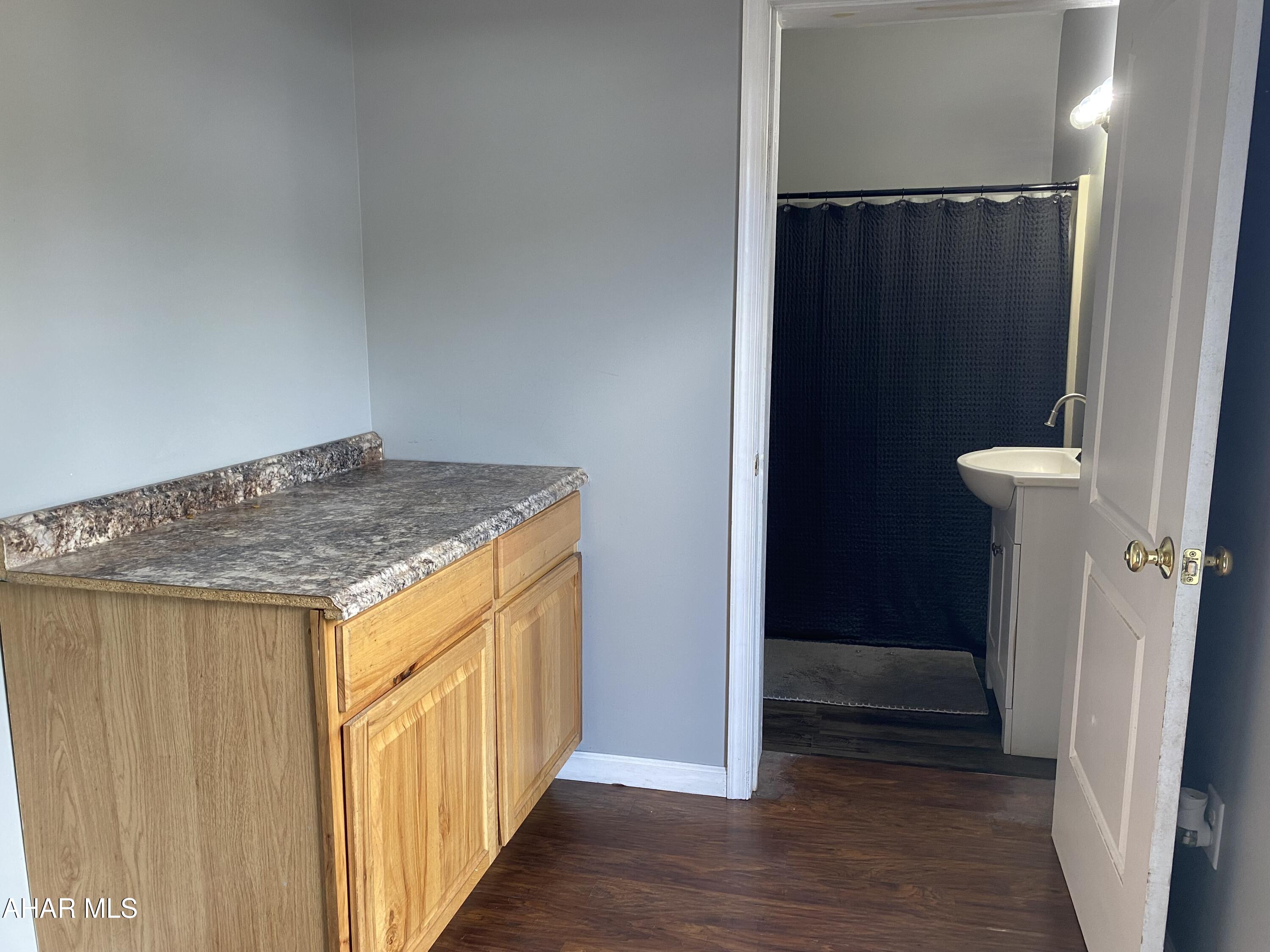 Juniata - Residential