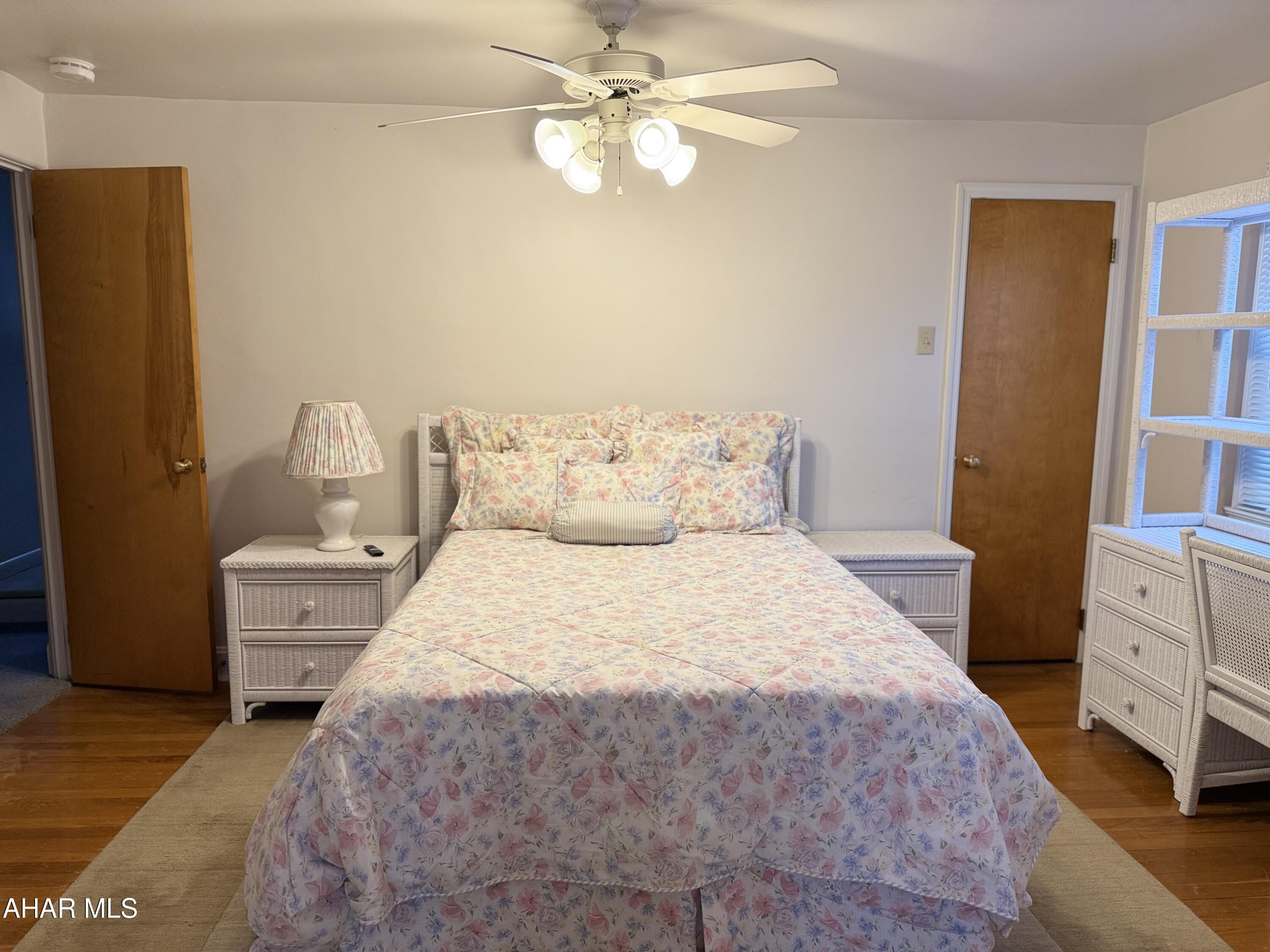 Llyswen - Residential