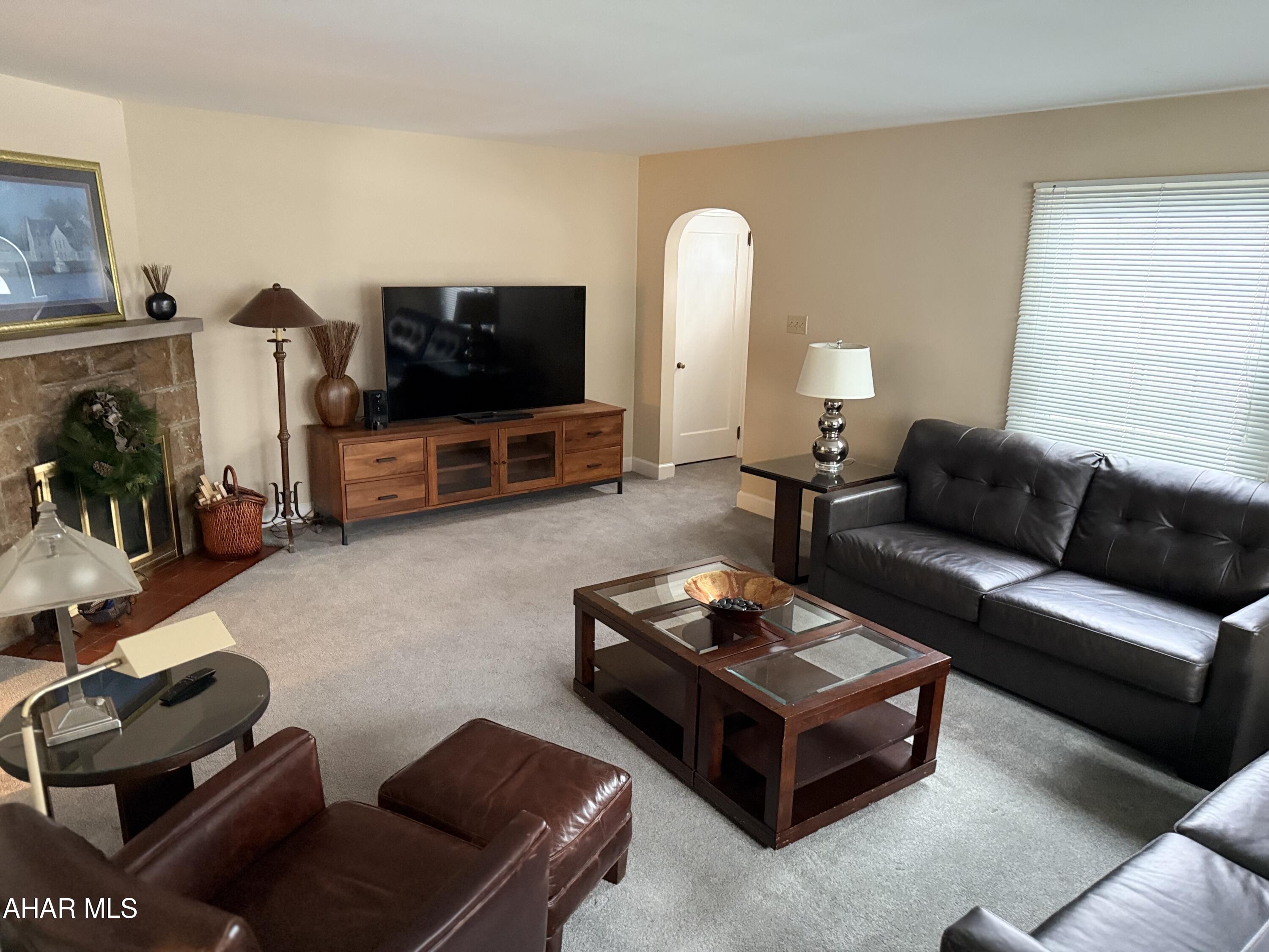 Llyswen - Residential