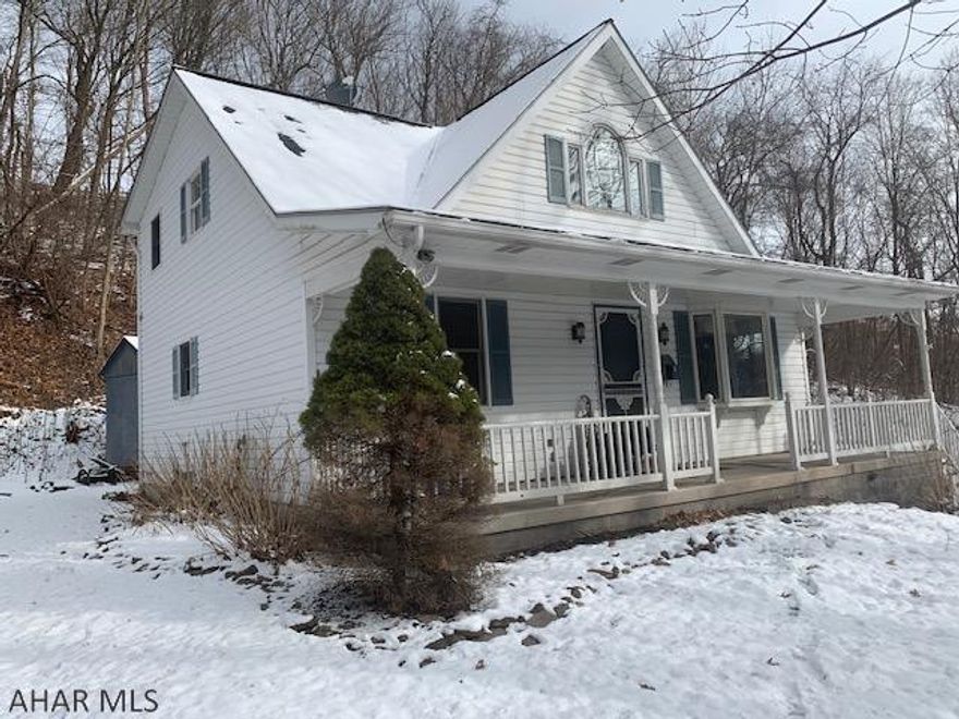 Total seclusion on 2.22 acres in Carson Valley! Move in ready 3 Bedroom 2 bath home with integral garage. This home is ready for a new owner nothing to do but move in