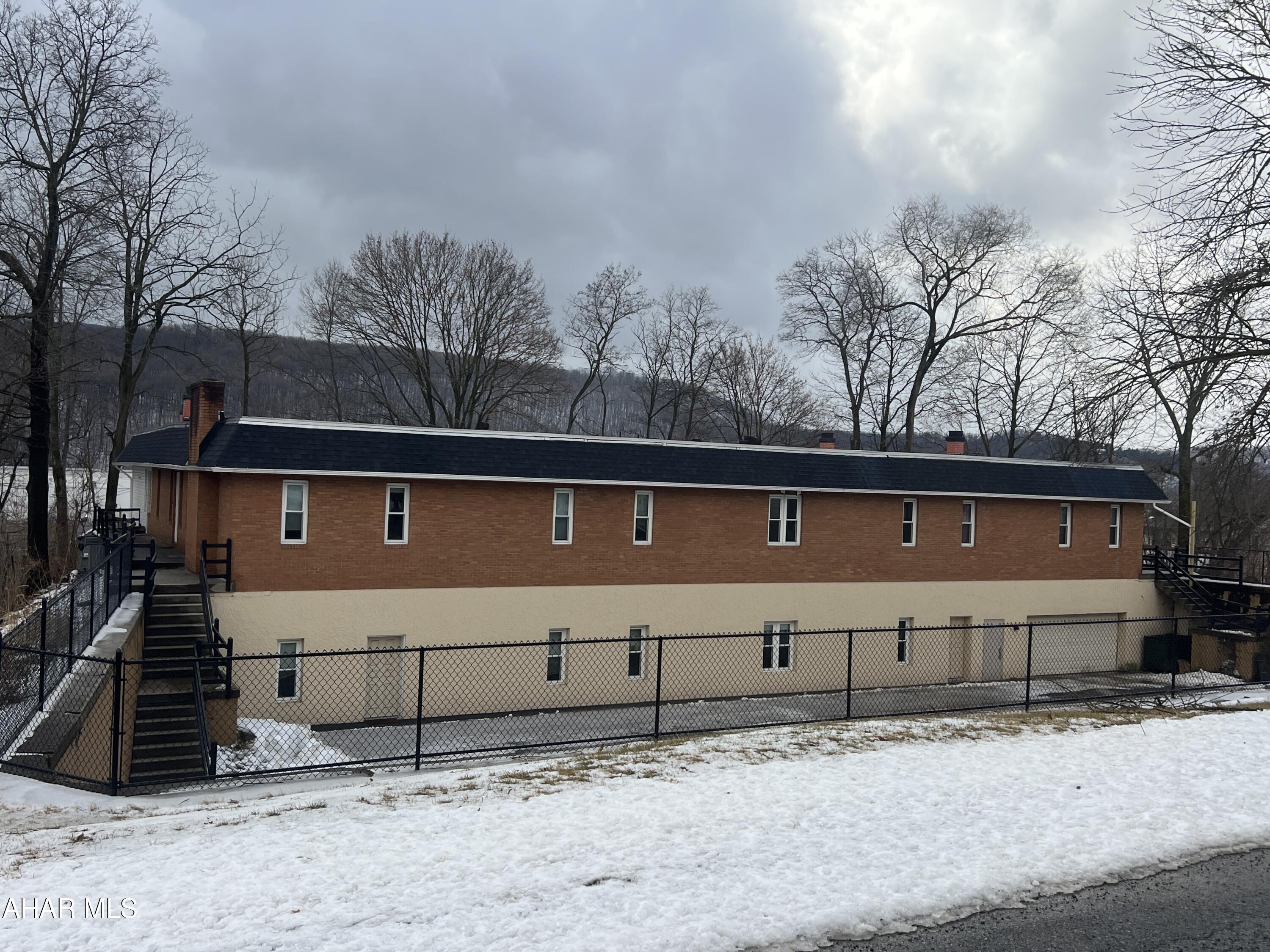 Hollidaysburg - Commercial Sale