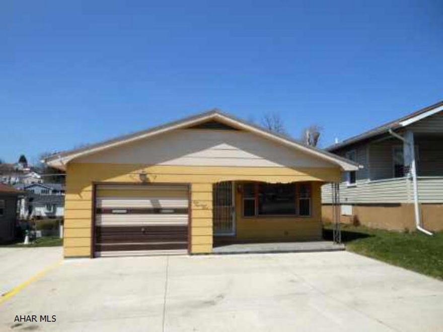 This is a Fannie Mae Homepath property. Room sizes are approximate