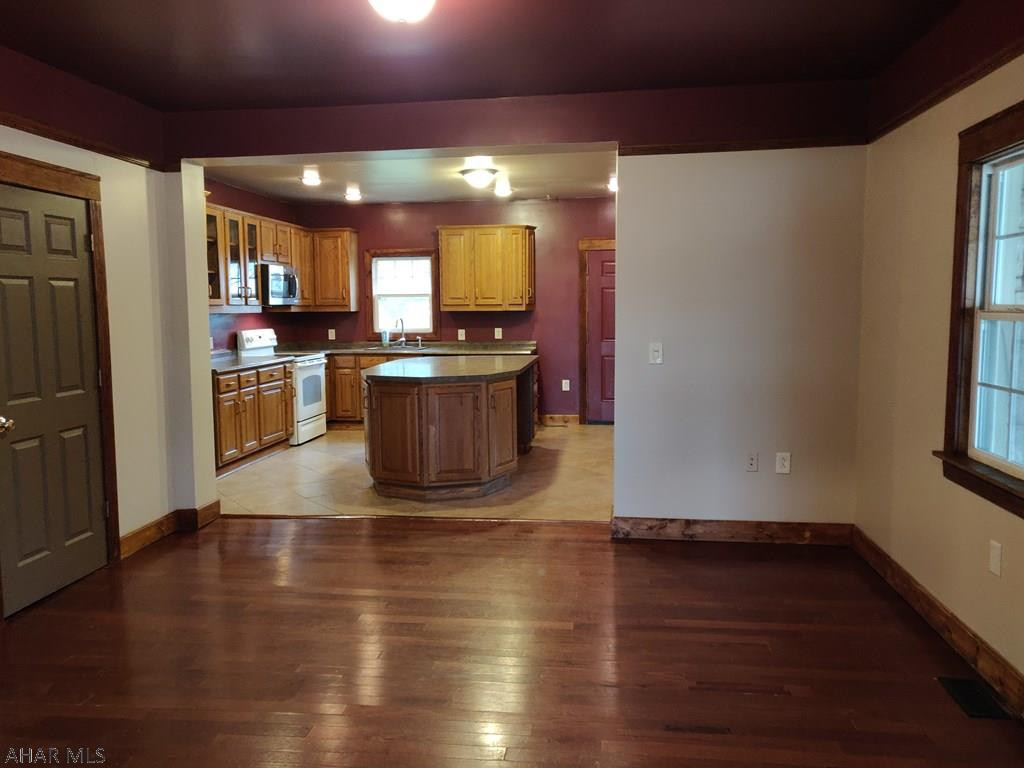 Juniata - Residential