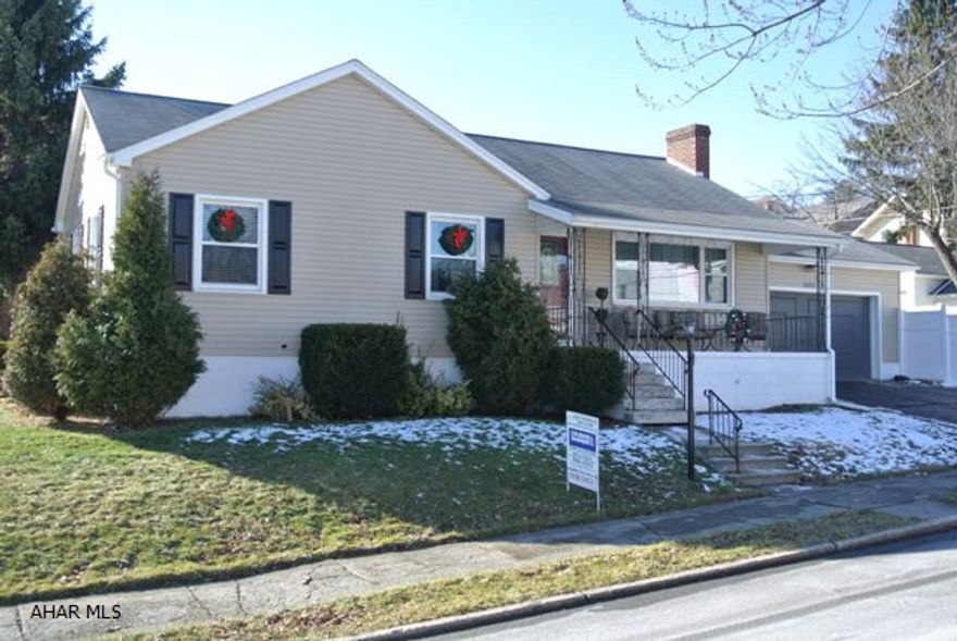 A truly spacious 1 story modern home near the Whenwood area of town.  This 3 to 4 bedroom + 1 1/2 bath is has it all.  It offers a Large master bedroom, nice size closets throughout, lots of storage, 2-car garage with keyless entry, Modern Kitchen with pantry and center island, A Full Finished Basement with plenty of recreation area (currently being used a 4th bedroom as well), new furnace and Central A/C, new windows, new flooring, paint, countertops, hardware, lighting.....and a functional Fireplace.   All this on a very nice corner lot with a fenced area for your pets.  Don't miss out! You will have to look at homes at a much higher price to get these amenities.  Sellers are ready to move and priced home right for quick sale!