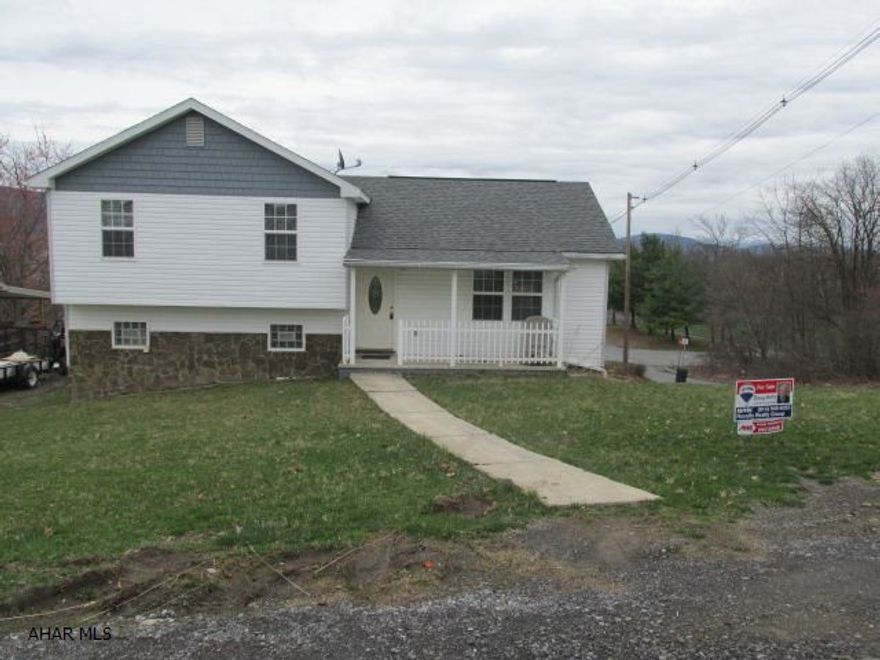 Cute 3 bedroom, 2 1/2 bath split level built in 2007, corner lot, great views. Basement room could be used as additional bedroom. AHS Home Warrenty included.