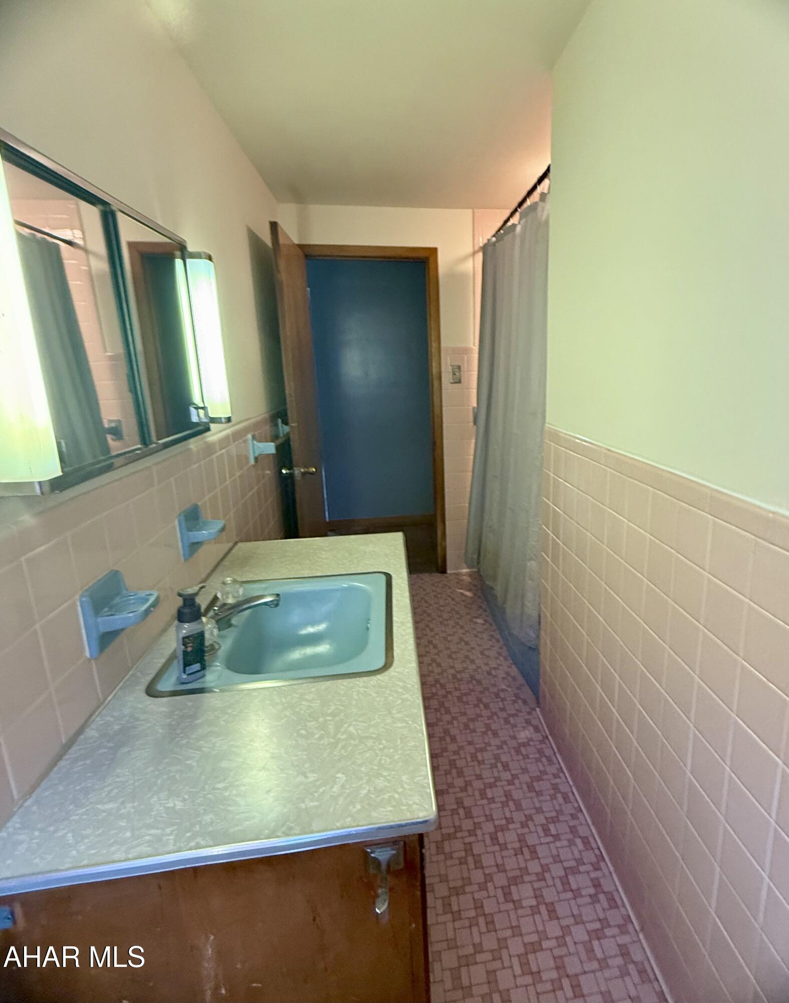 Juniata Gap - Residential