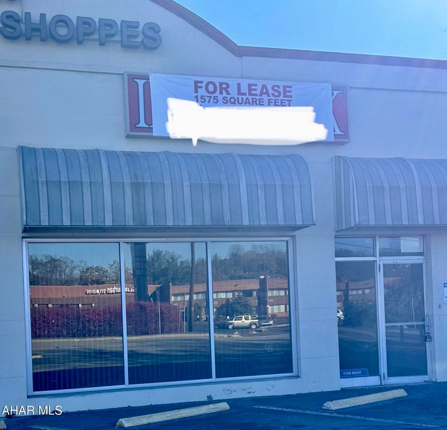 This retail space is tastefully updated with a bright and inviting interior, perfect for starting up a new business or expanding a current business! Endless opportunities await. Upon entering, a large space offers a blank canvas. Featuring 2 restrooms and a large room in the back with a counter and sink. Parking is available in front and around back for you and your business customers. Call to schedule your private tour; this unit is available for immediate rental upon tenant approval and lease signing.