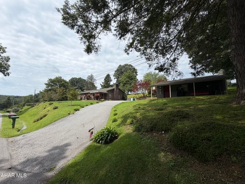 Photo for 382 Deyarmin Road