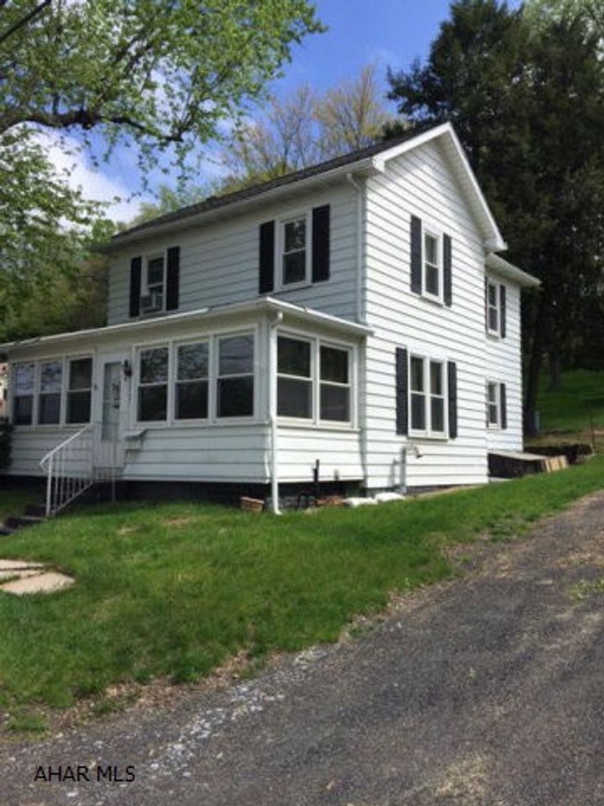 Charming 3bd 1.5ba home on quiet street!  Many upgrades throughout including newer roof, windows, bathroom and much more!