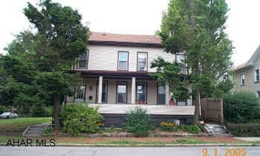 2-Story Duplex with newer Boilers-All Seperate Utilities 2-Story Duplex with newer Boilers-All Seperate Utilities