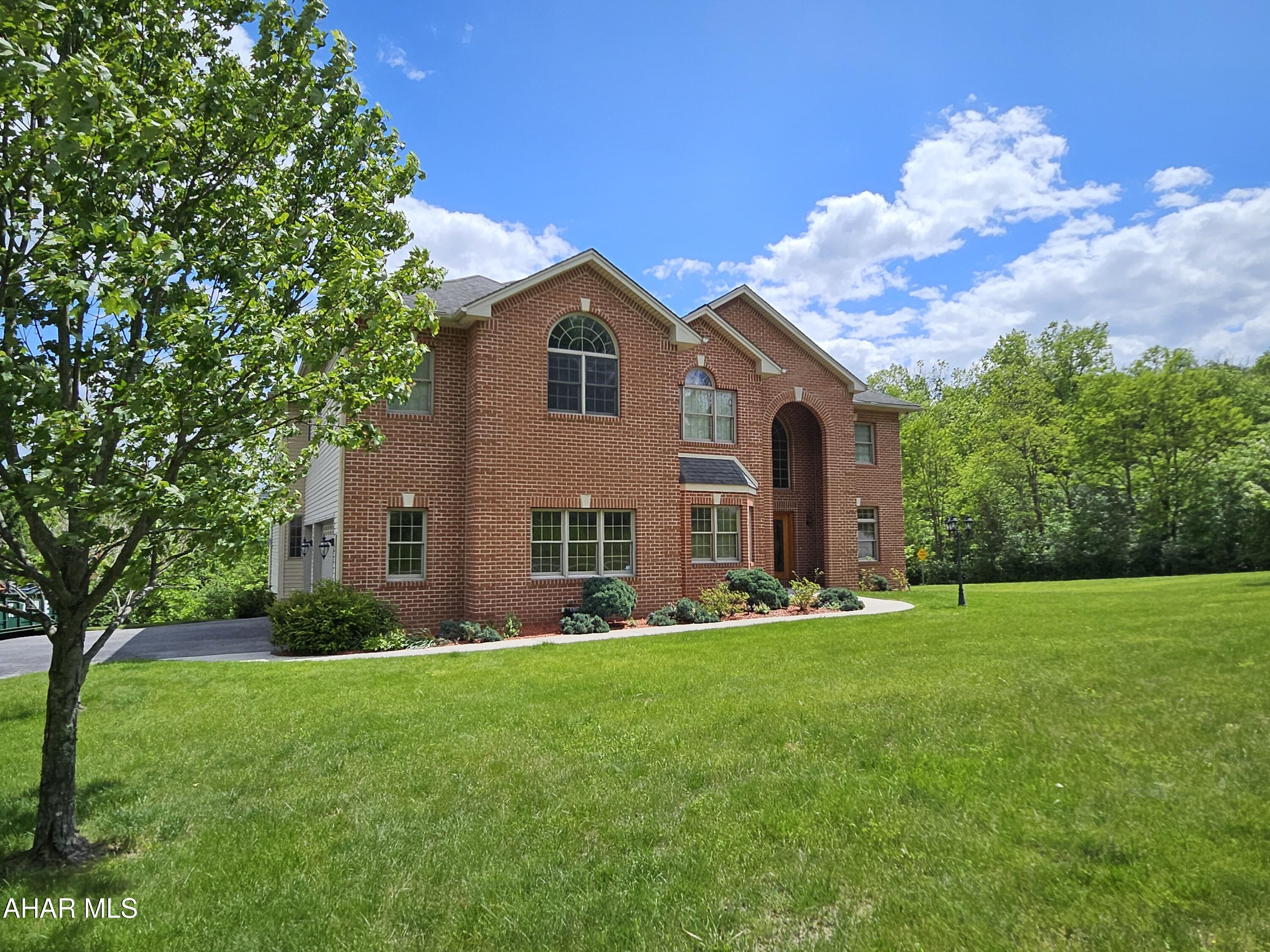 Fox Hollow - Residential
