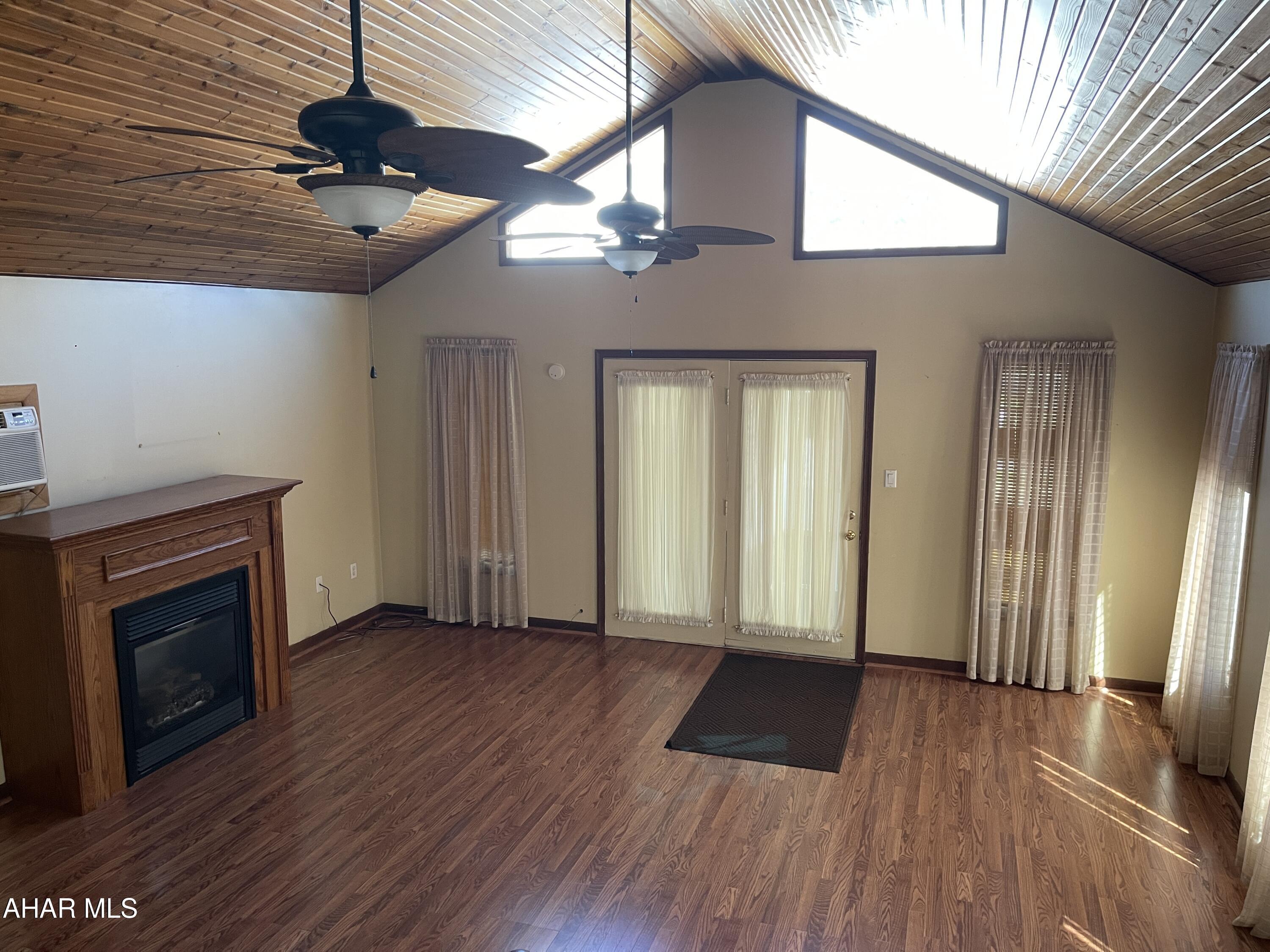 Pleasant Valley - Residential