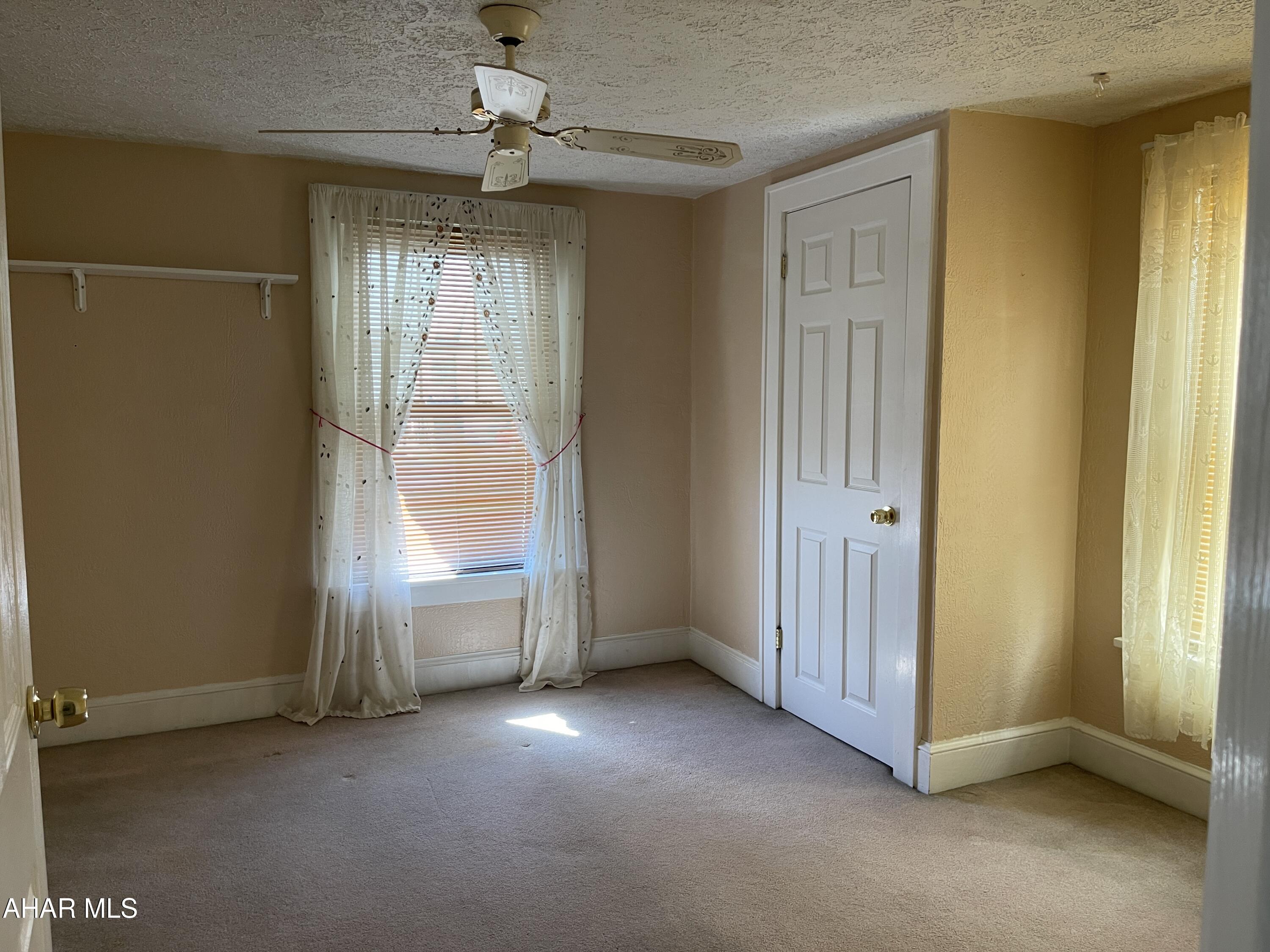 Pleasant Valley - Residential