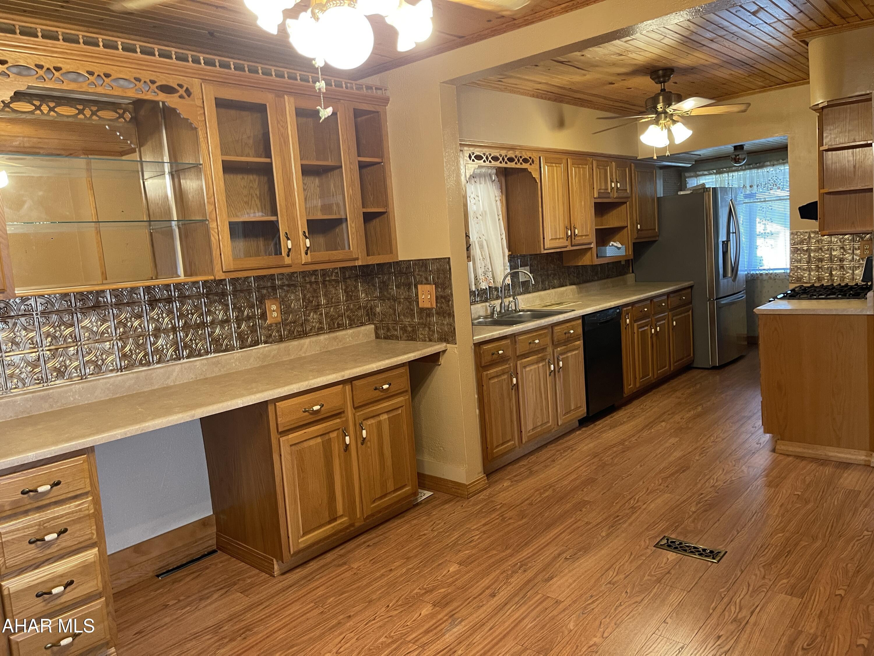 Pleasant Valley - Residential