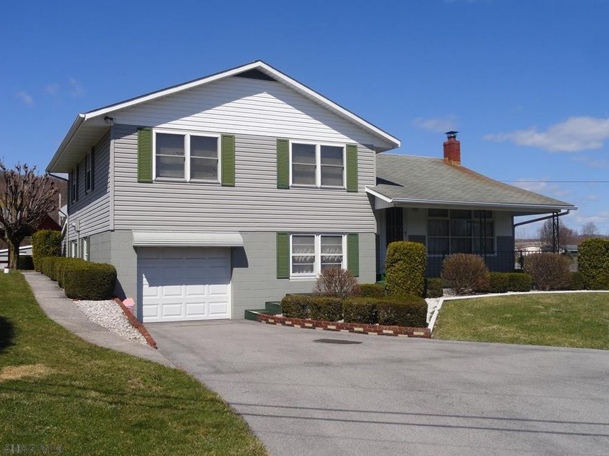 Country living at its best!  3 Bed Multilevel on 1.81 acres!  Home offers integral garage plus 32x32 detached garage, carport with loft.  Also included is a large covered pavilion for outside fun!