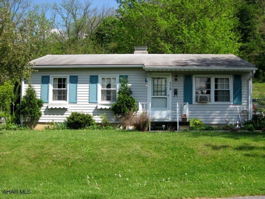 Very well maintained 3 BR ranch on corner lot. 0.38 acre. Property features kitchen, LR, 1 full bath, 1 MBR plus 2 add'l BRs. Oil heat w/ add on woodburner. Recreational activities near-by include, tennis, basketball, baseball all w/in walking distance. Property priced to sell at $82,500.