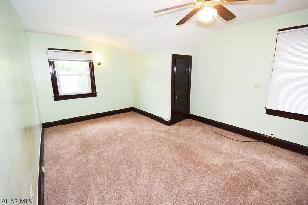 Llyswen - Residential